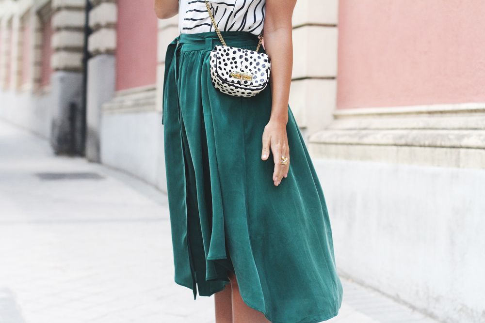  photo green-skirt-street-style-8_zps6tgvwxkk.jpg