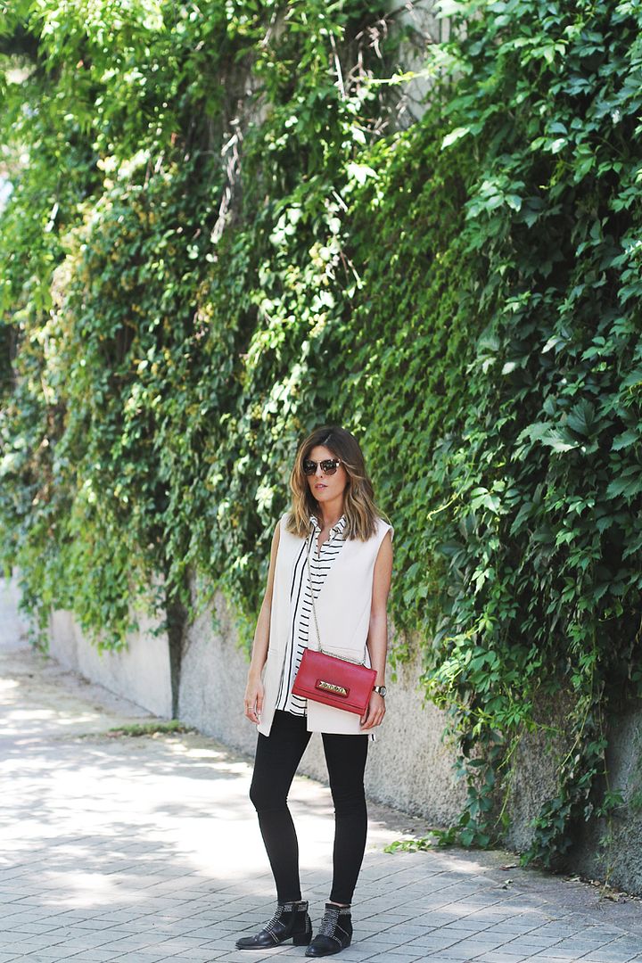  photo stripes-red-touch-street-style-4_zps3lxsef1i.jpg