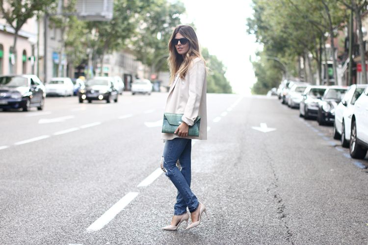  photo ripped-jeans-street-style-9_zps3bf9d13c.jpg