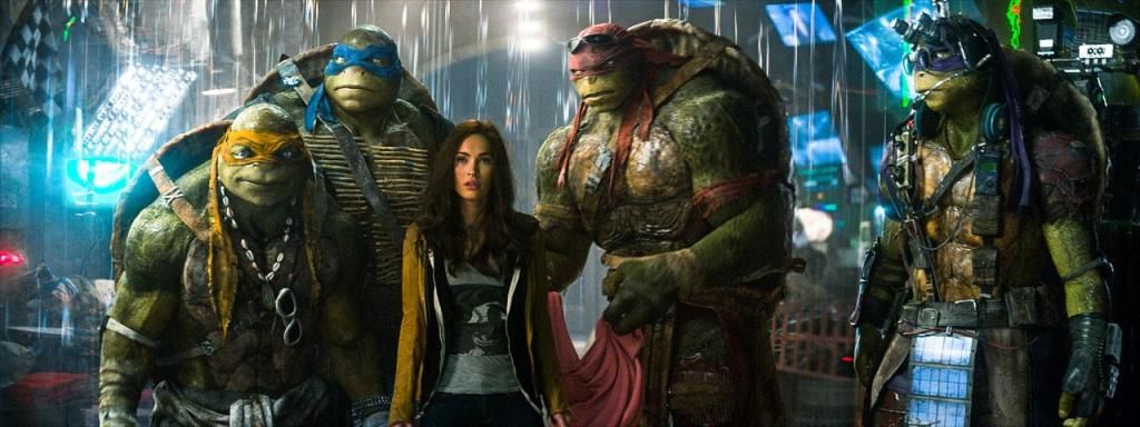 Ninja Korytnačky a Megan Fox sa konečne odhaľujú pred premiérou novými fotkami