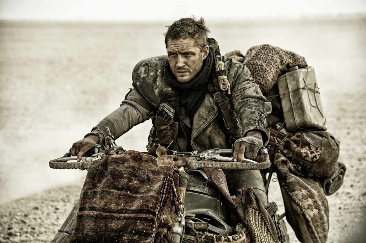 Šílený Tom Hardy jako Mad Max v novém traileru ukazuje, proč bude film mládeži nepřístupný