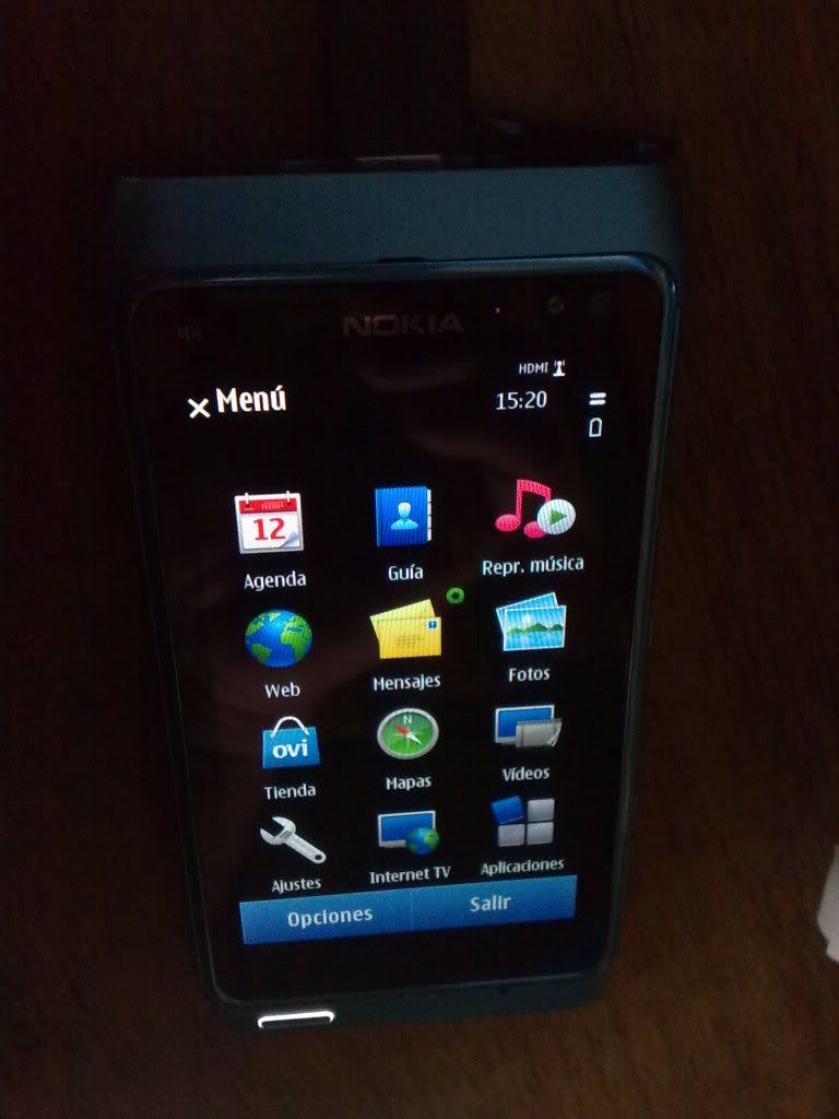 Review    NOKIA    N8