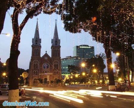 nhà thờ Đức Bà – Đồng Khởi