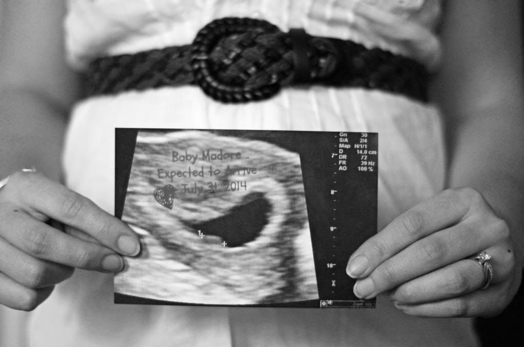 Pregnancy Announcement Photography Ideas