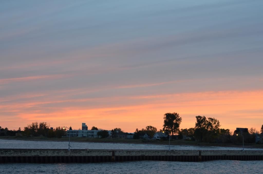 pink sky harbour sunset duluth minnesota